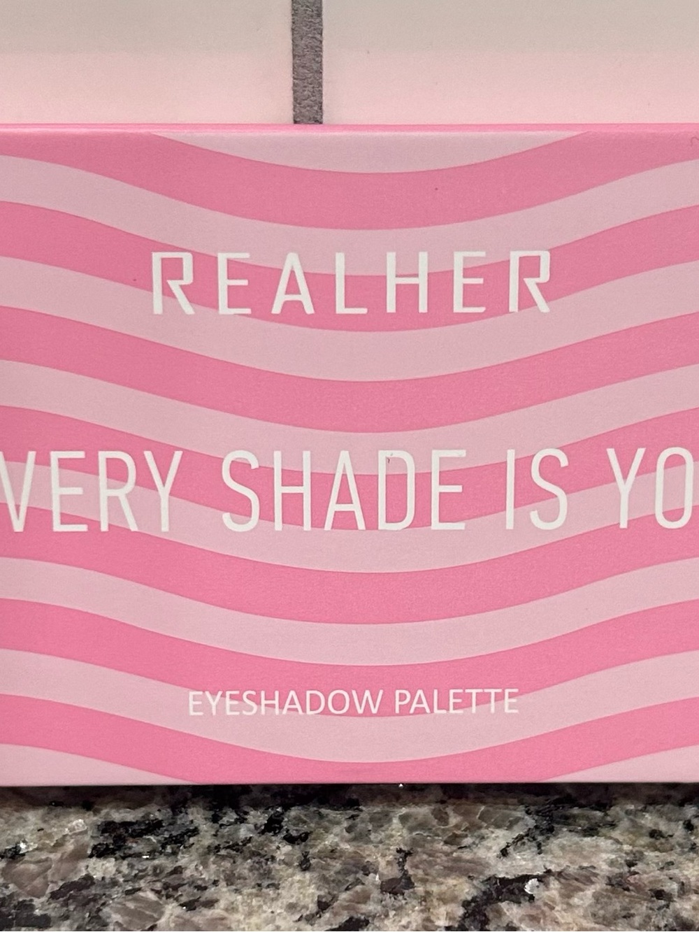 RealHer Pink Eyeshadow Palette - Wave Design
